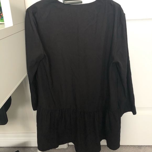 NWT Zara V-Neck Blouse - Picture 2 of 3